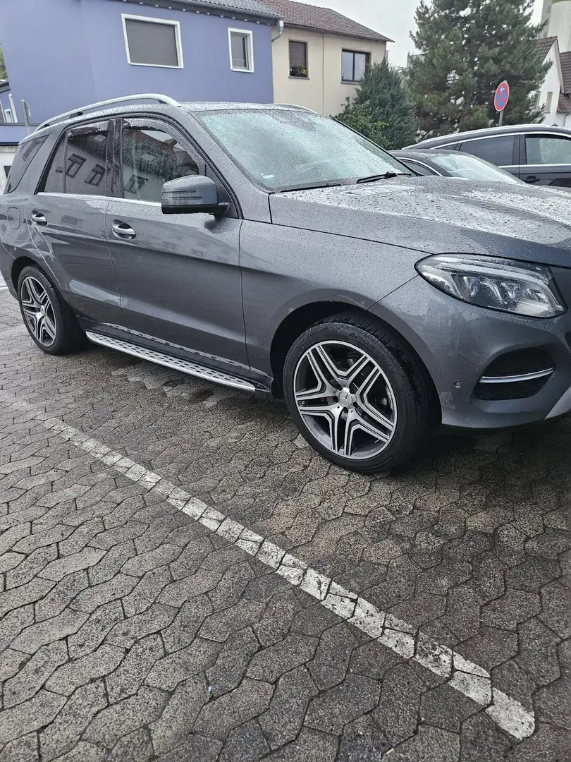 Mercedes-Benz GLE 350 d 4Matic 9G-TRONIC Exclusive - 1