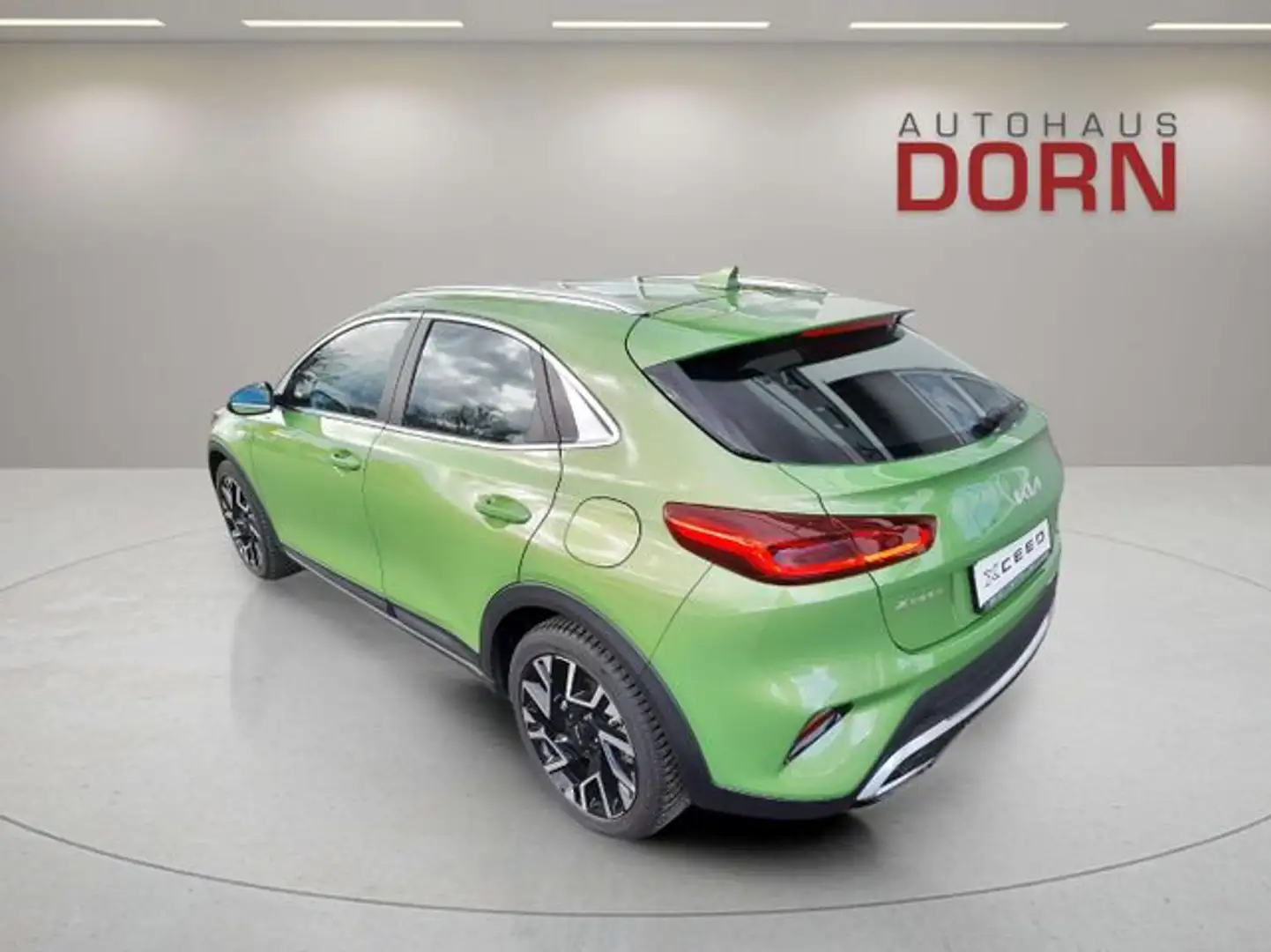 Kia XCeed Vision 2025 1.6D 48V DCT7-Automatik Komfor Grün - 2
