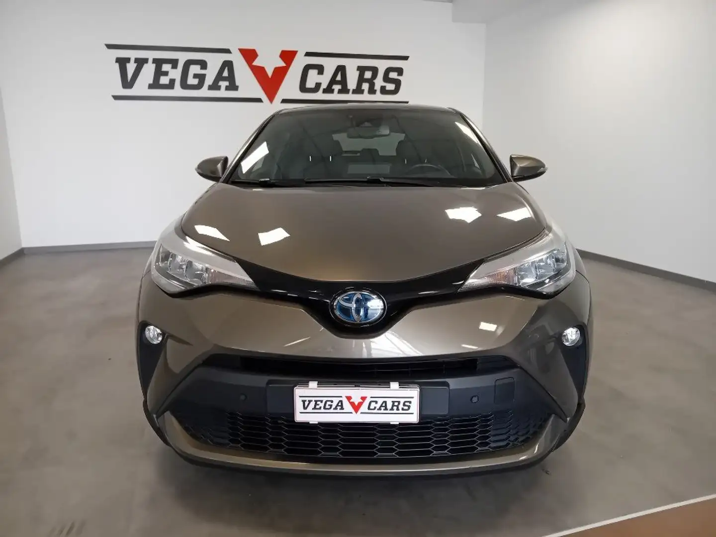 Toyota C-HR 1.8 Hybrid E-CVT Trend Bronzo - 2