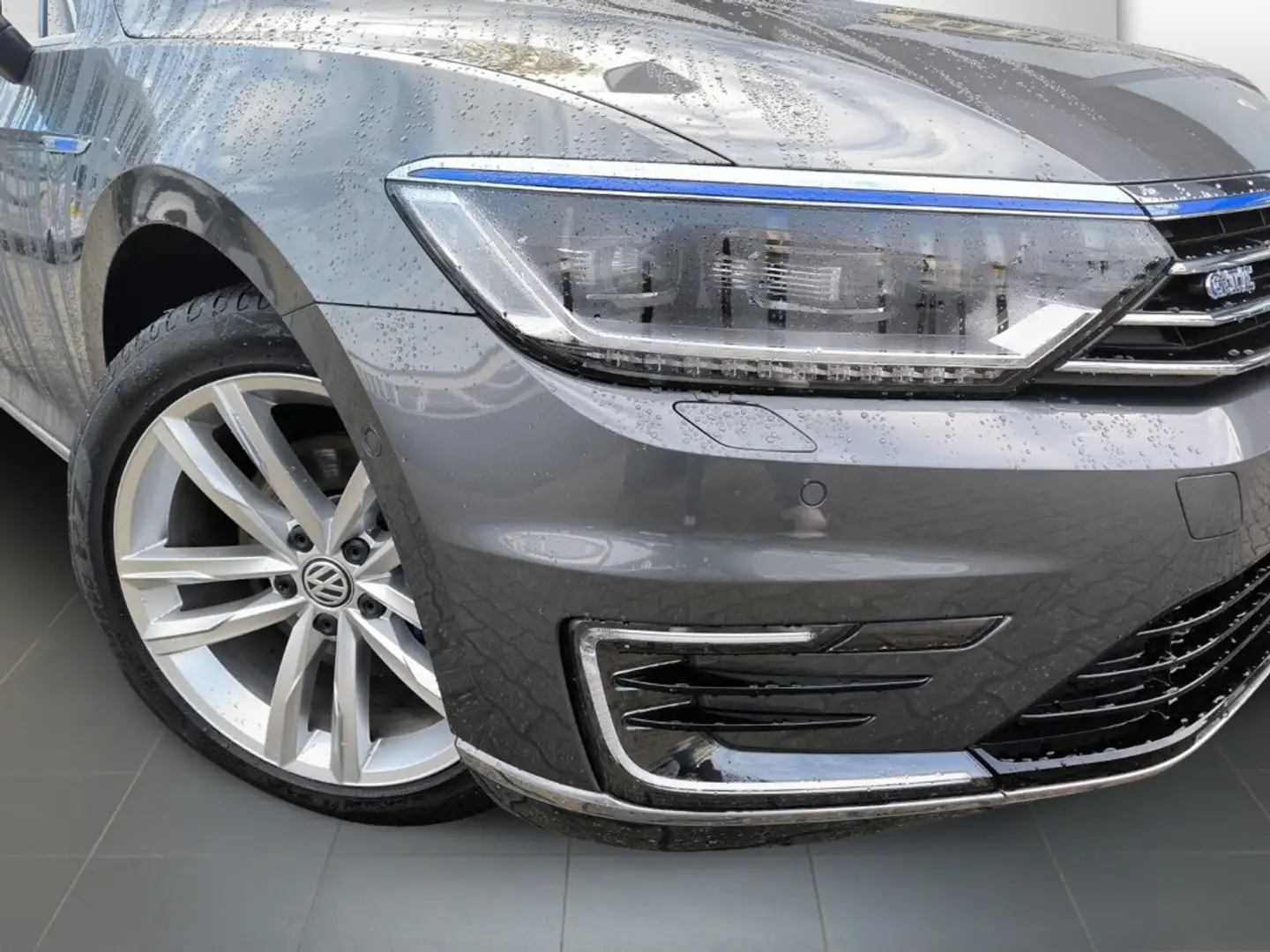 Volkswagen Passat Variant GTE DSG AHK LED ACC MASSAGE STANDHZG. KAMERA BUSIN Grau - 2