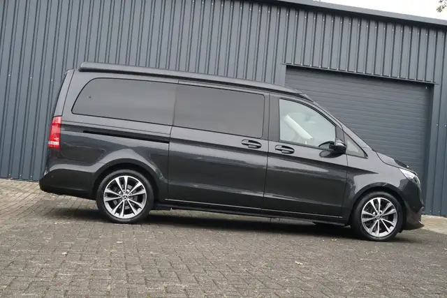 Mercedes-Benz V-Class view 7