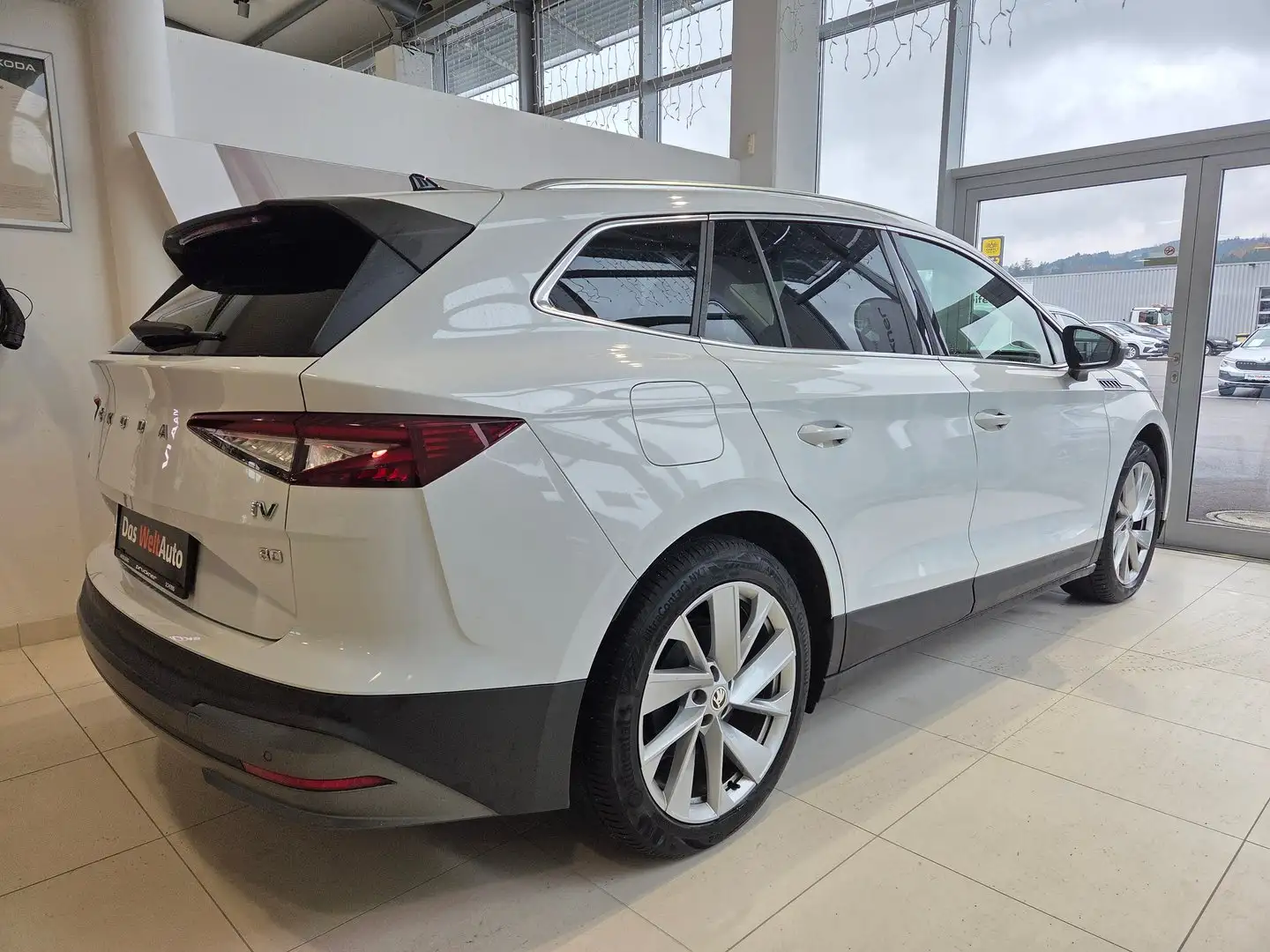 Skoda Enyaq 80 Weiß - 2