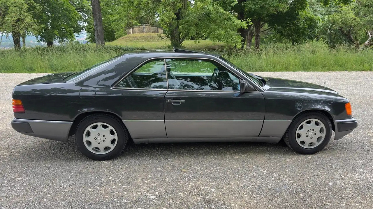 Mercedes-Benz CE 300 Sportline, H-Kennzeichen, foto 2