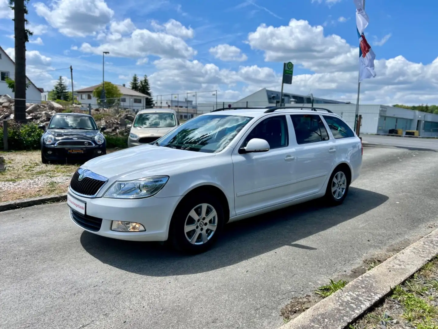 Skoda Octavia Combi Impuls Edition*TÜV Neu*AHK* Weiß - 1