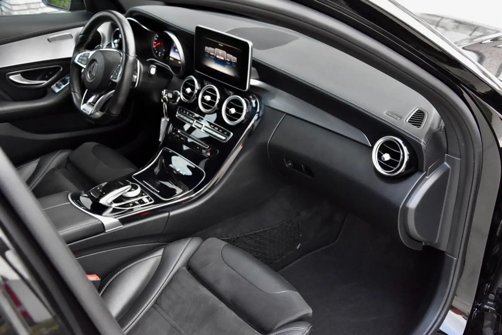 Mercedes-Benz C 63 AMG AMG C 63 T AMG 4.0BiTurbo Zwart - 2