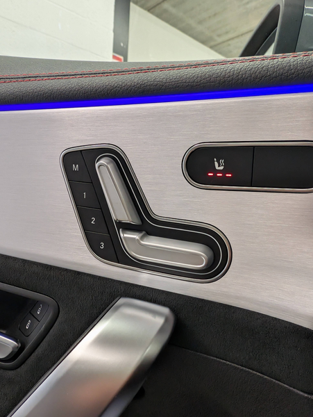 Mercedes-Benz CLA 180 d ShootingBrake AMG *PANO-FULL LED-ALCANT-NAVI* — photo 15