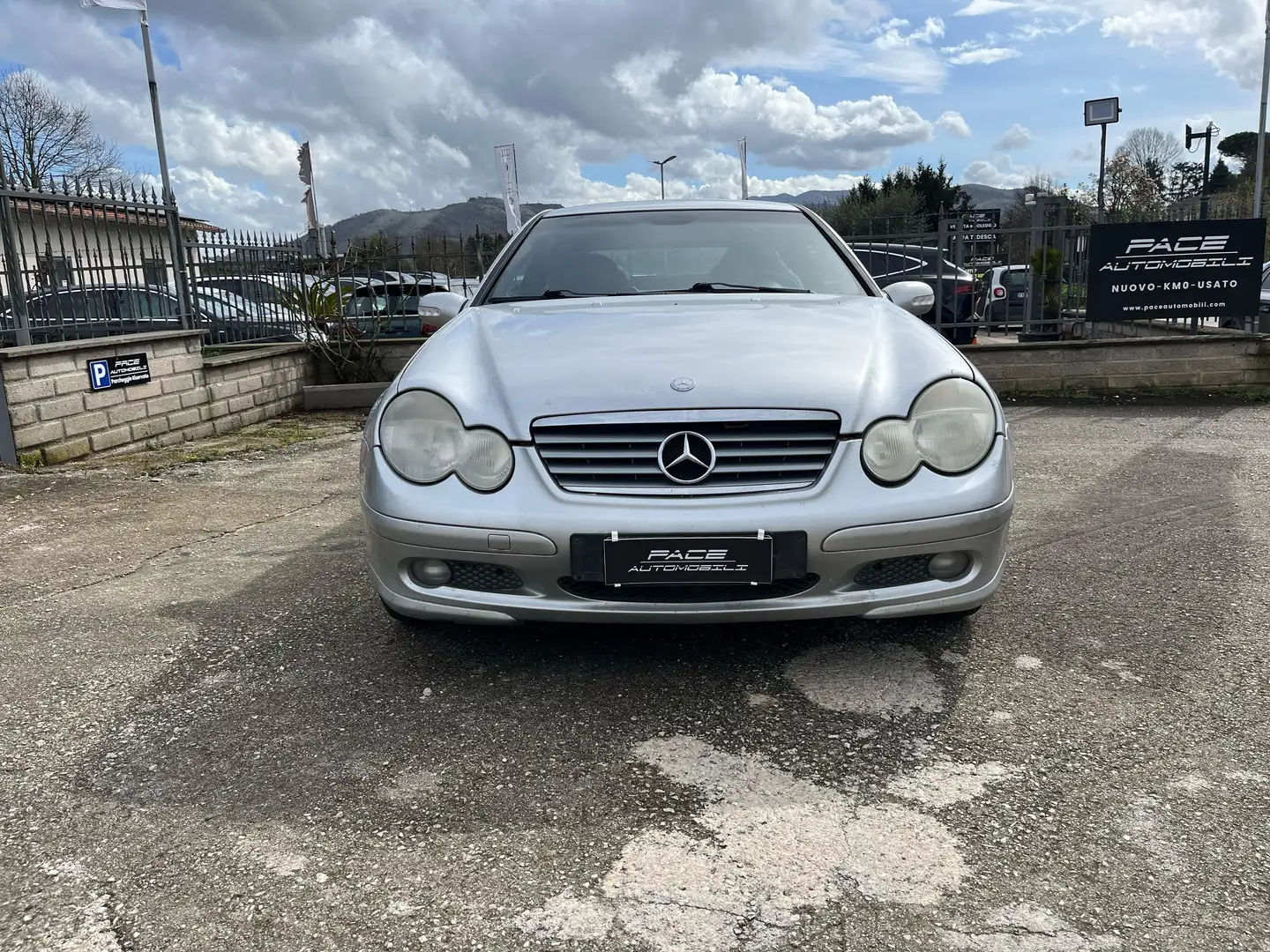 Mercedes-Benz C 220 CDI SPORT COUPE Silber - 2