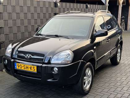 Hyundai TUCSON 2.0i Style| ZWART| HOGE INSTAP| NAP| CLIMA| CRUISE
