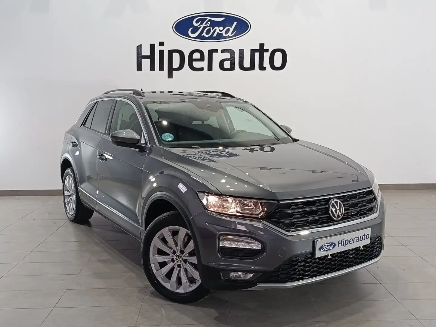 Volkswagen T-Roc 2.0TDI Advance DSG7 Gris - 1