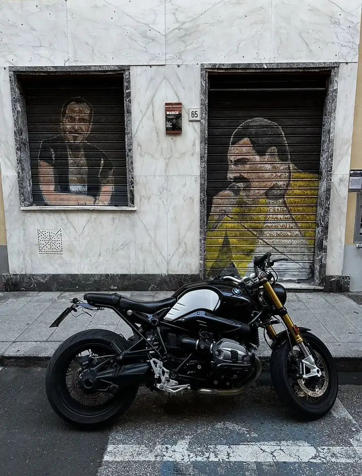 BMW R nineT