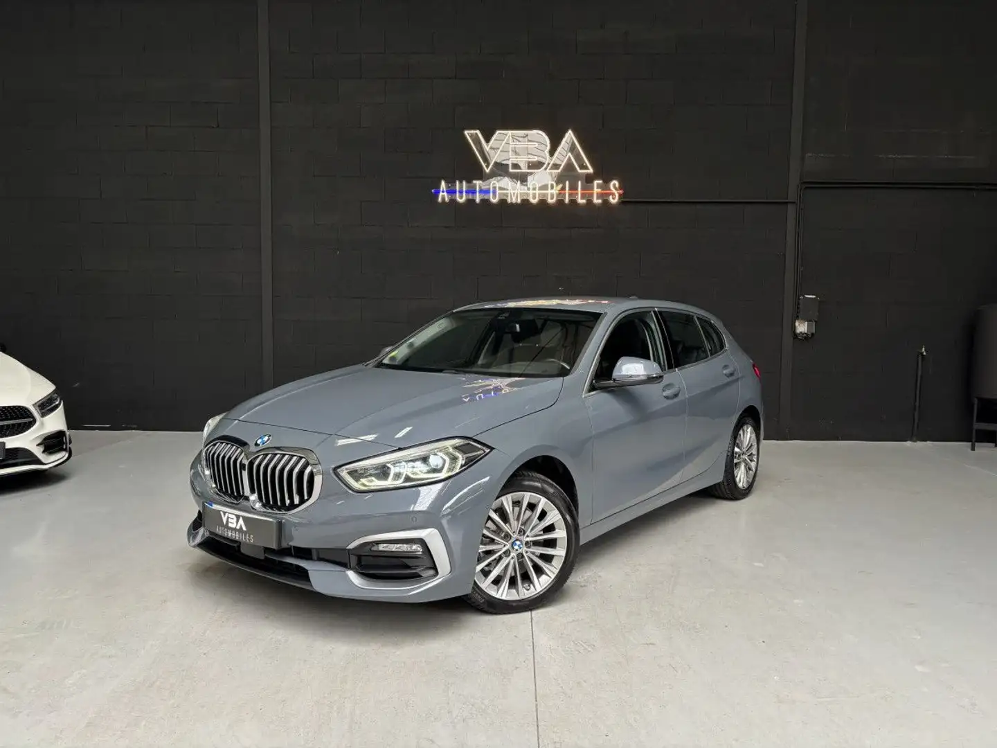 BMW 116 (3) 1.5 116D DKG7 Luxury Gris - 1