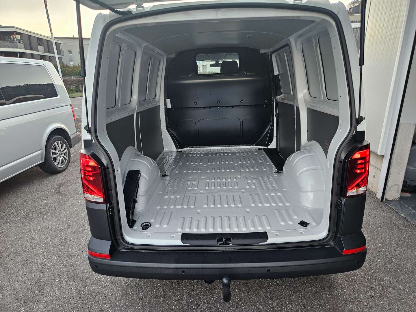 Volkswagen Transporter - - Joinsteer - #4