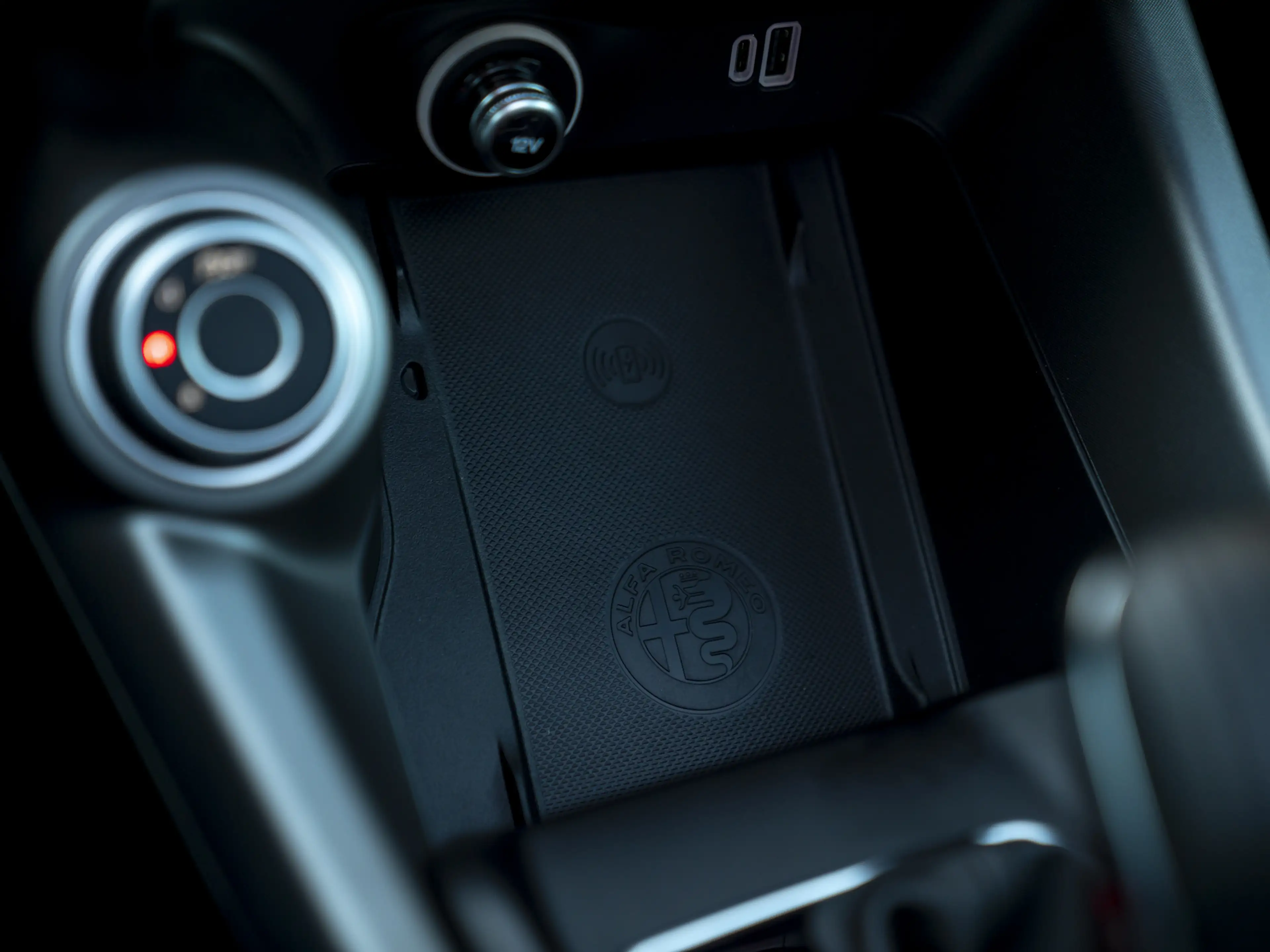 Alfa Romeo Tonale 1.3T PHEV Sprint | Full option | Pano-dak | 20 inc — photo 29