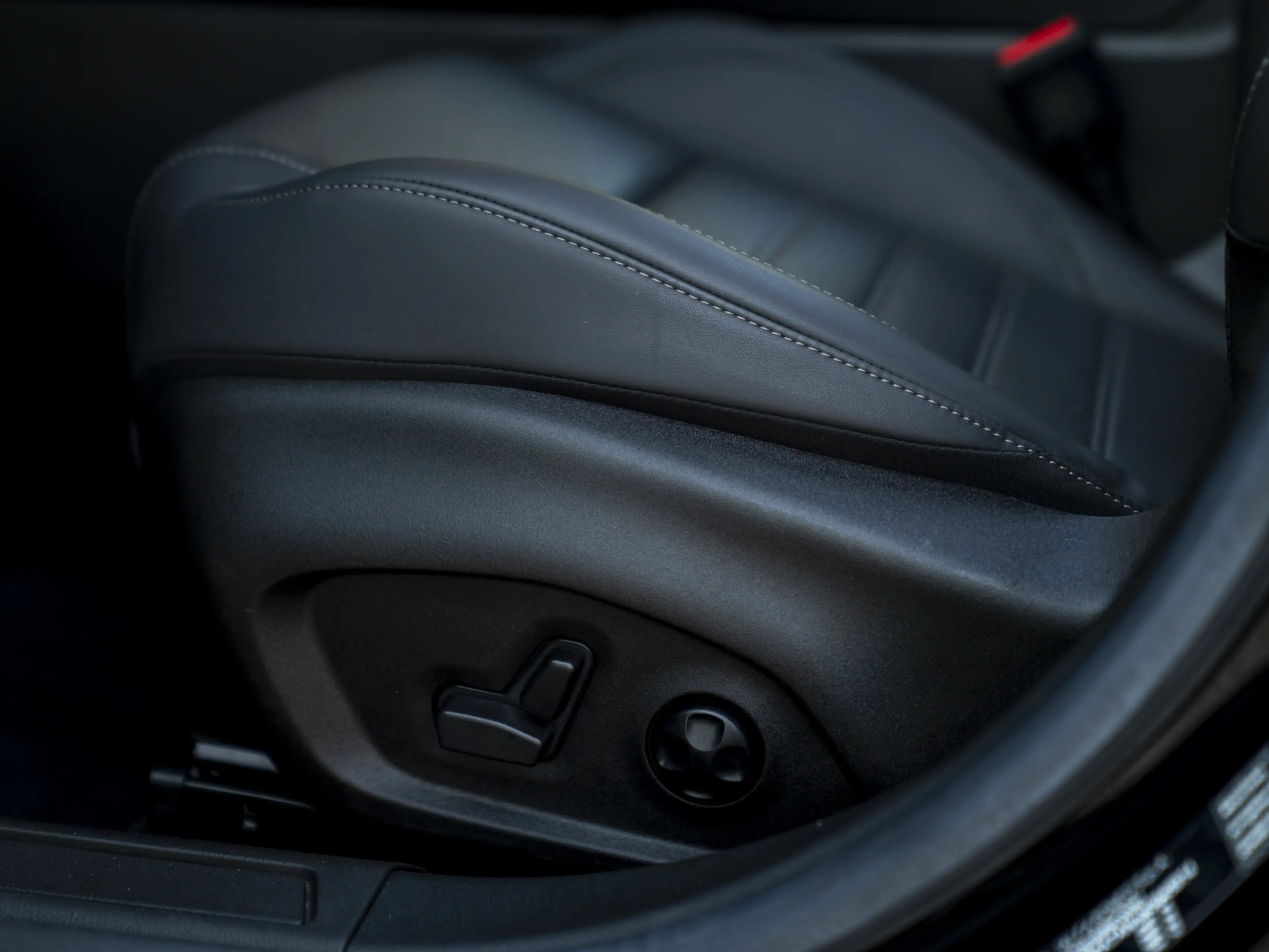 Alfa Romeo Tonale 1.3T PHEV Sprint | Full option | Pano-dak | 20 inc — photo 23