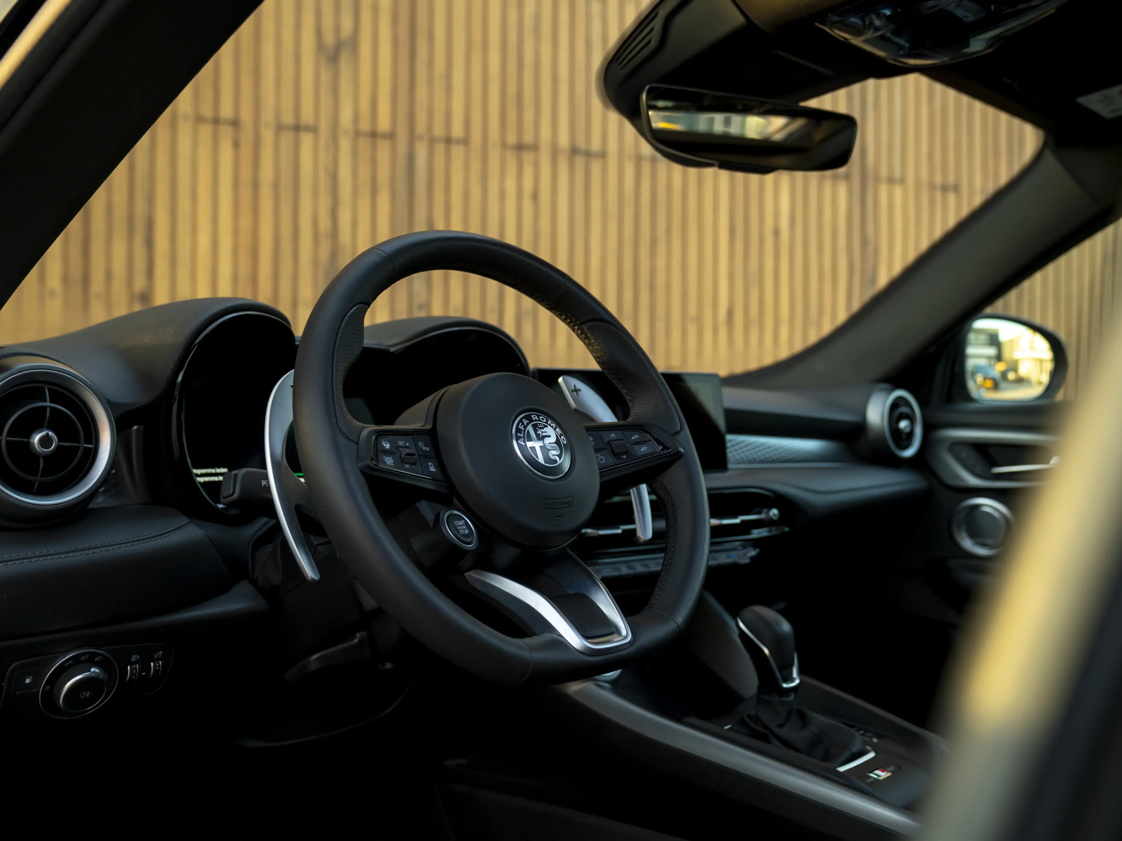 Alfa Romeo Tonale 1.3T PHEV Sprint | Full option | Pano-dak | 20 inc — photo 22