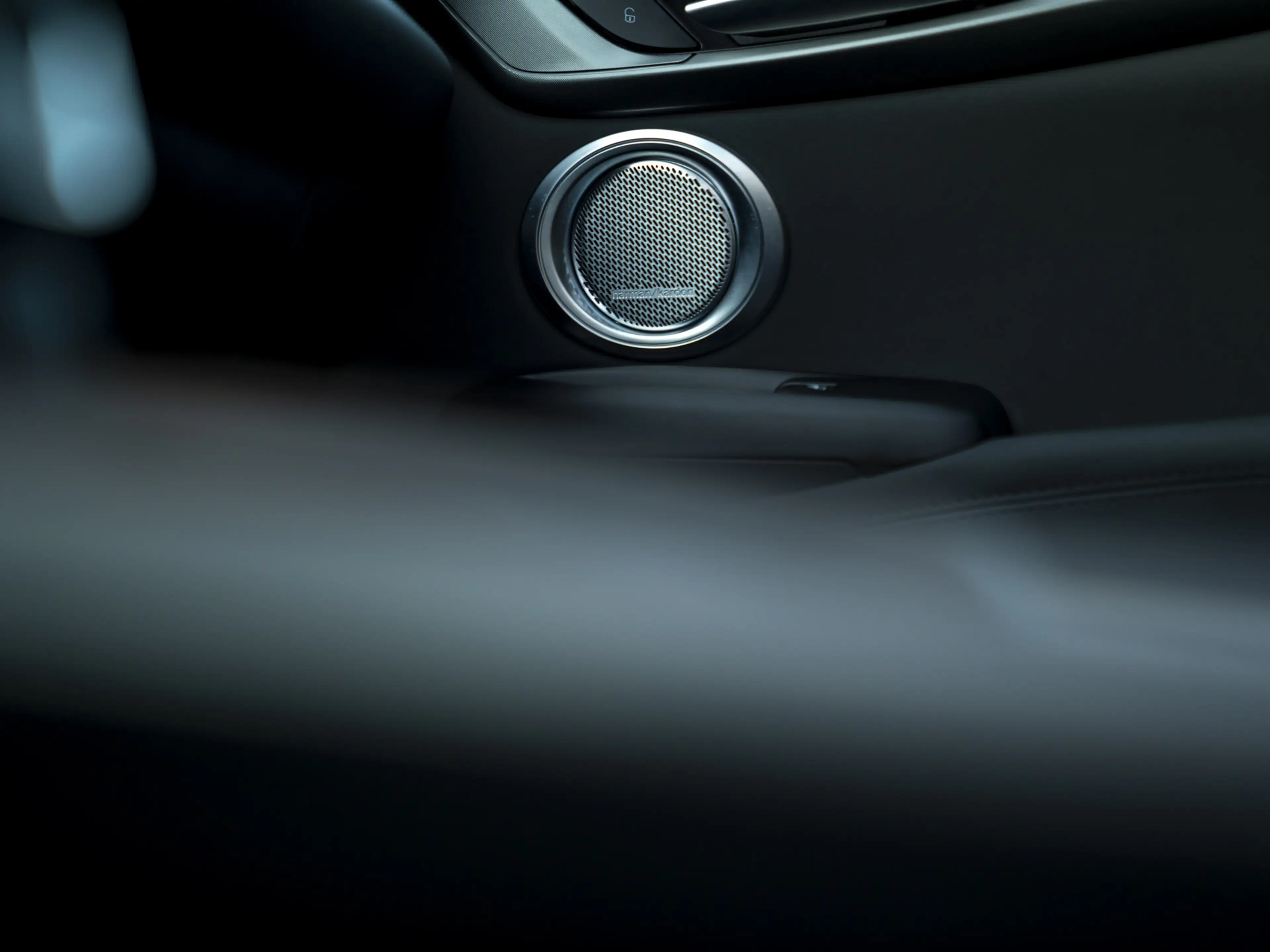 Alfa Romeo Tonale 1.3T PHEV Sprint | Full option | Pano-dak | 20 inc — photo 8
