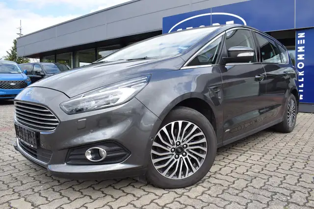 Ford S-Max Titanium AWD LED ACC TWA Kamera