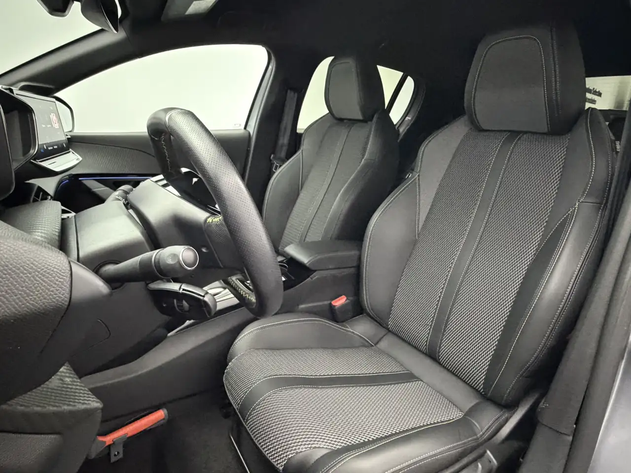 Peugeot E-208 EV GT 51 kWh 3-Fase SOH 96,5% Warmtepomp 3D i-, миниатюра 18