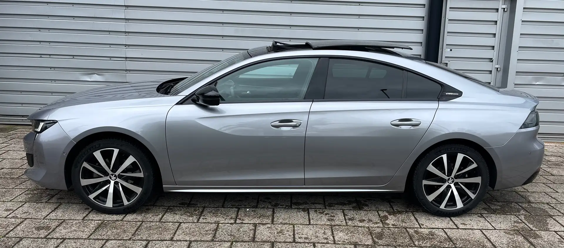 Peugeot 508 508 1.6 PT. B.L. GT Line srebrna - 2