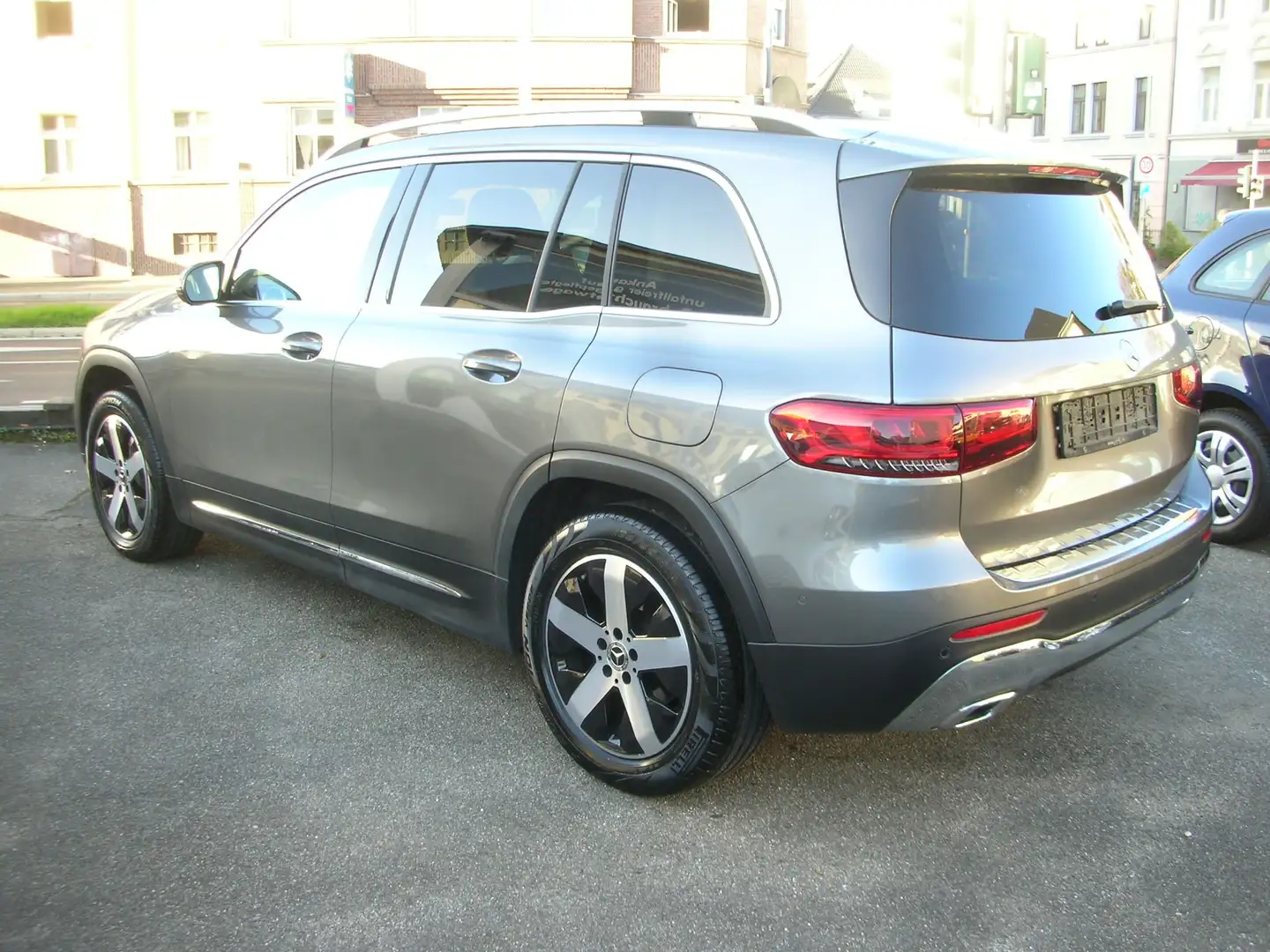 Mercedes-Benz GLB 200 d Automatik *Business *LED *Navi *19%-Mwst Gris - 2