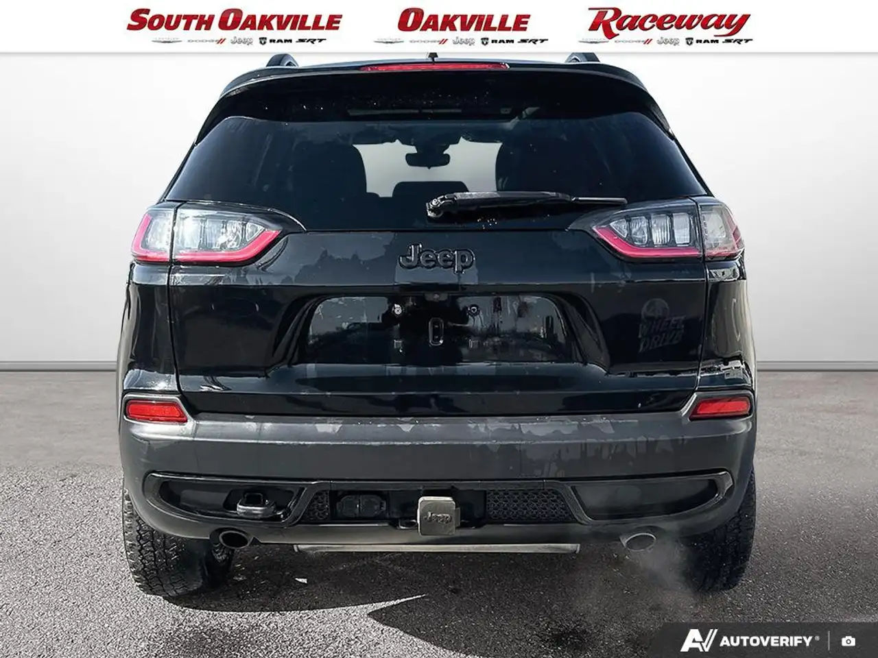 Jeep Cherokee снимка Jeep Cherokee