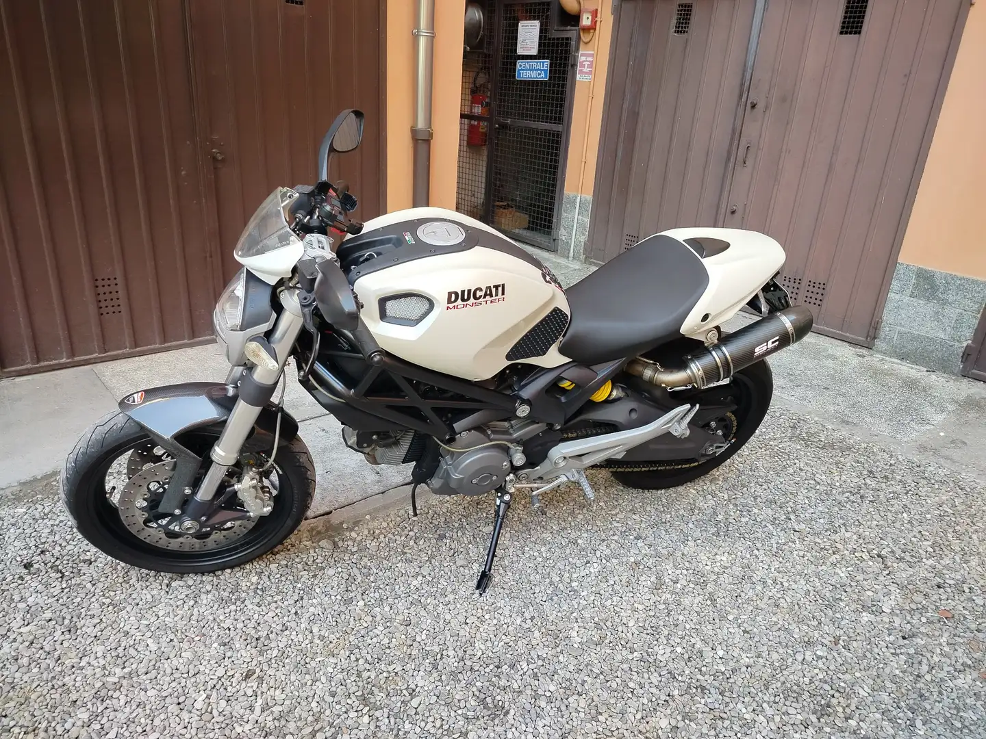 Ducati Monster 696 Alb - 2