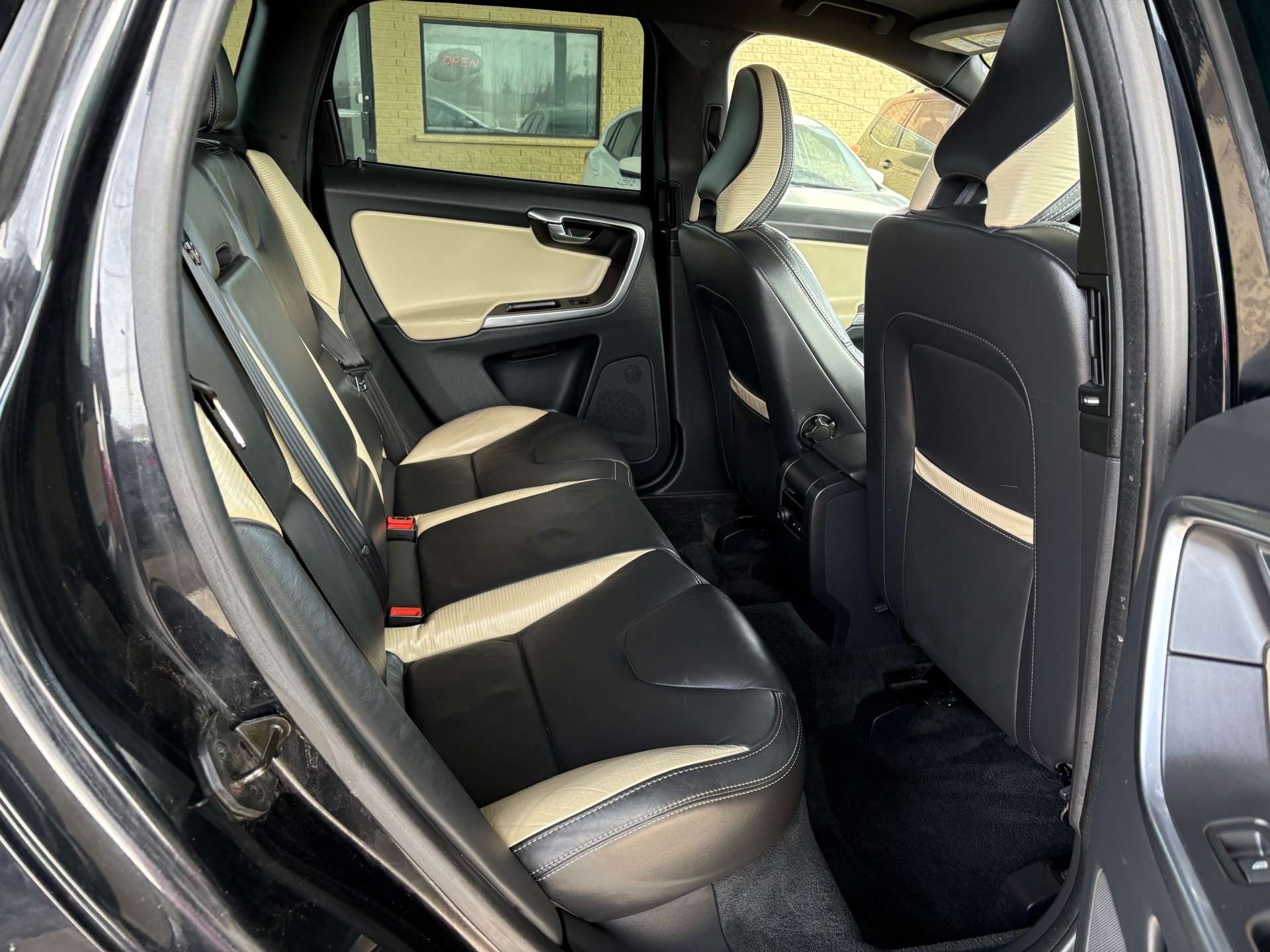 2013 Volvo XC60 AWD T6 I R-DESIGN I ACCIDENT FREE I CERTIFIED thumb 14