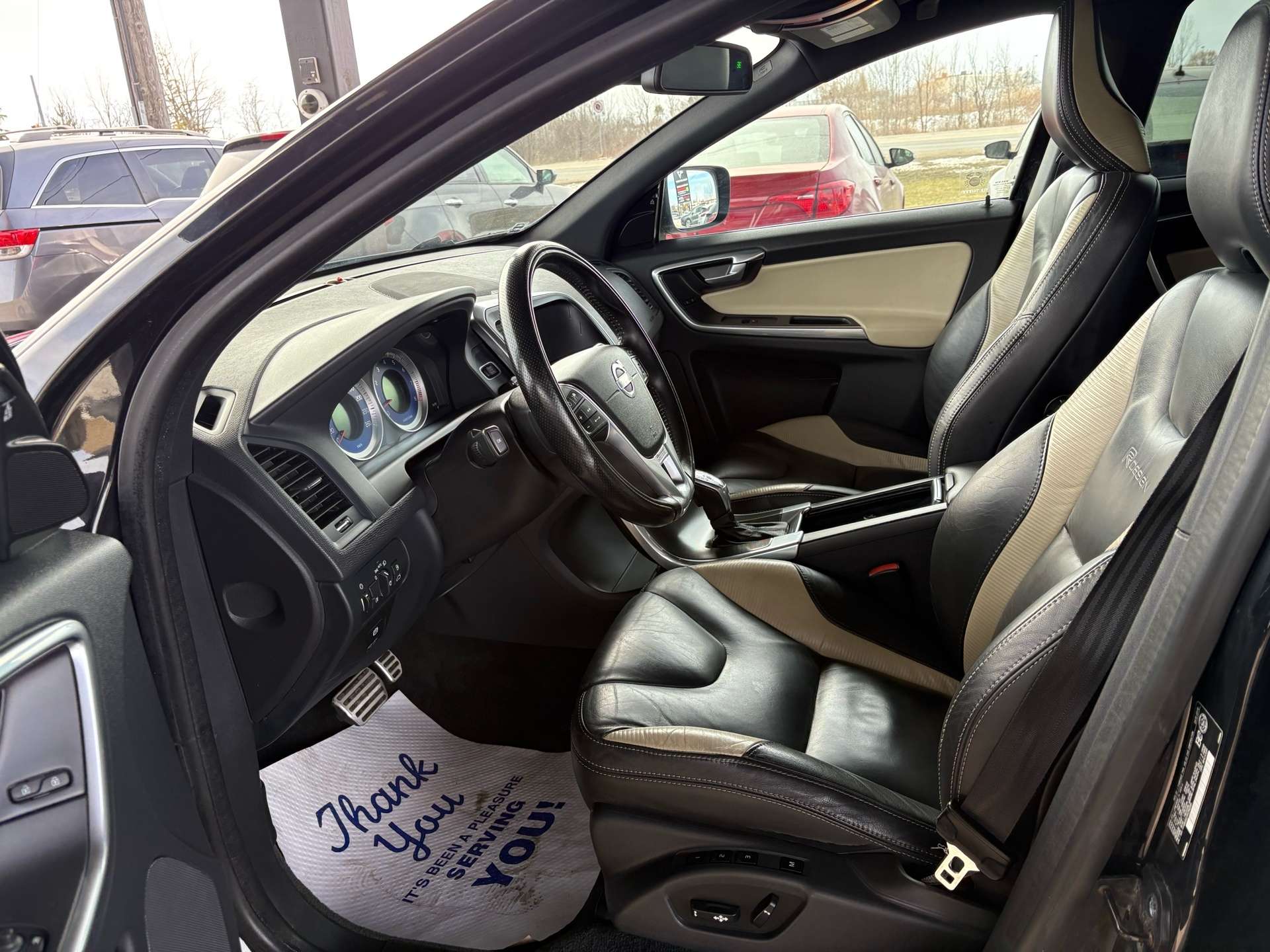 2013 Volvo XC60 AWD T6 I R-DESIGN I ACCIDENT FREE I CERTIFIED thumb 11