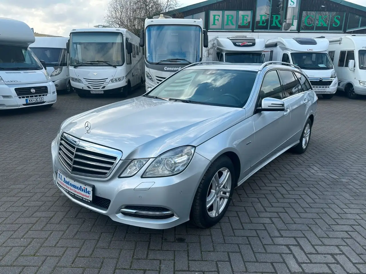 Mercedes-Benz E 250