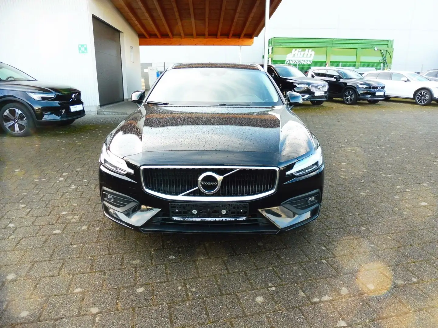 Volvo V60 Kombi Momentum Pro Noir - 2