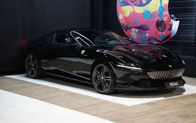 Ferrari Roma COUPE V8 3.9 620cv | Malus payé Carbone Écussons Scuderia À partir de 1849-mois
