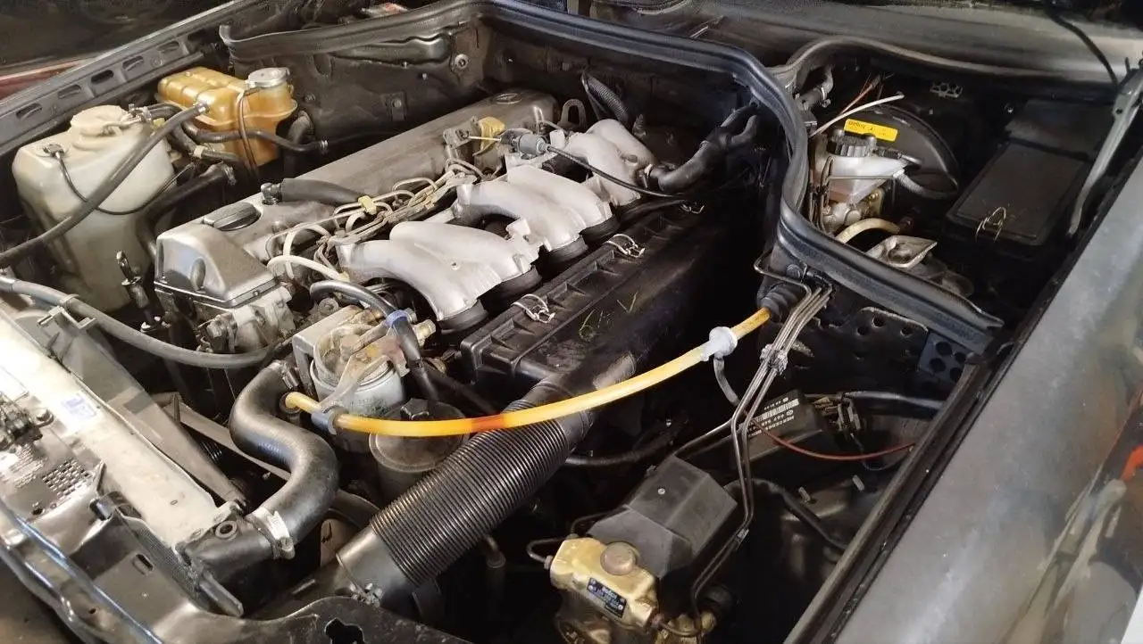 Mercedes-Benz E 300 300D, foto 3