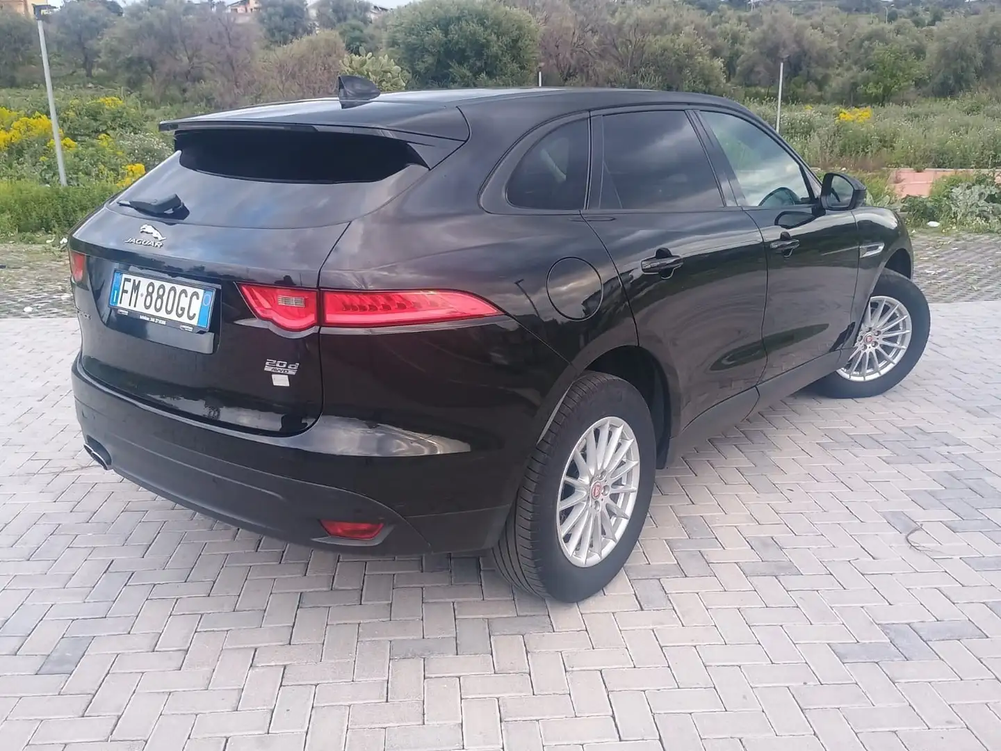 Jaguar F-Pace 2.0d Prestige awd 180cv auto - 2