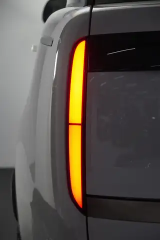 Land Rover Range Rover 3.0PHEV SV Ansicht 11