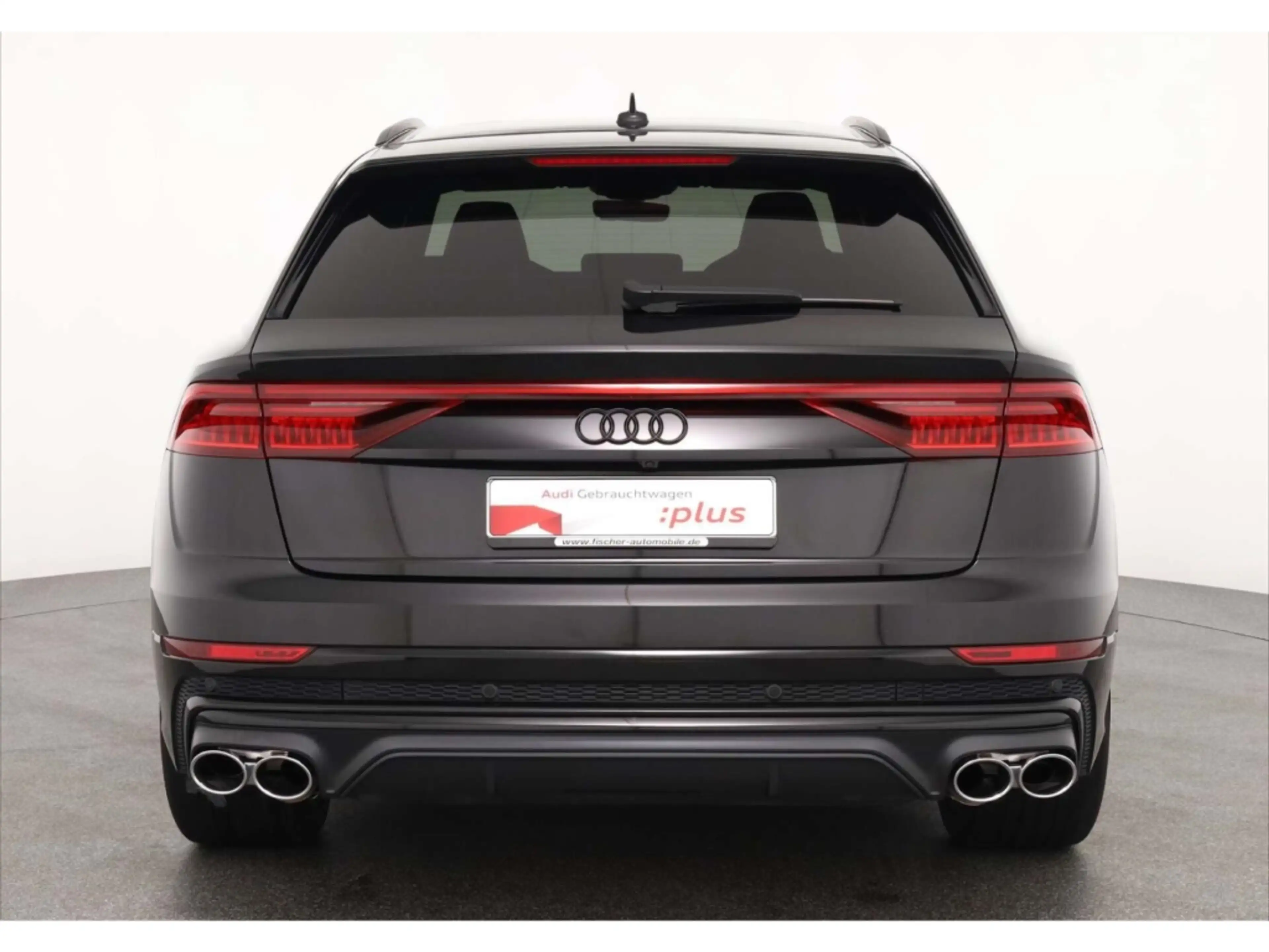 Audi SQ8 TFSI — photo 6