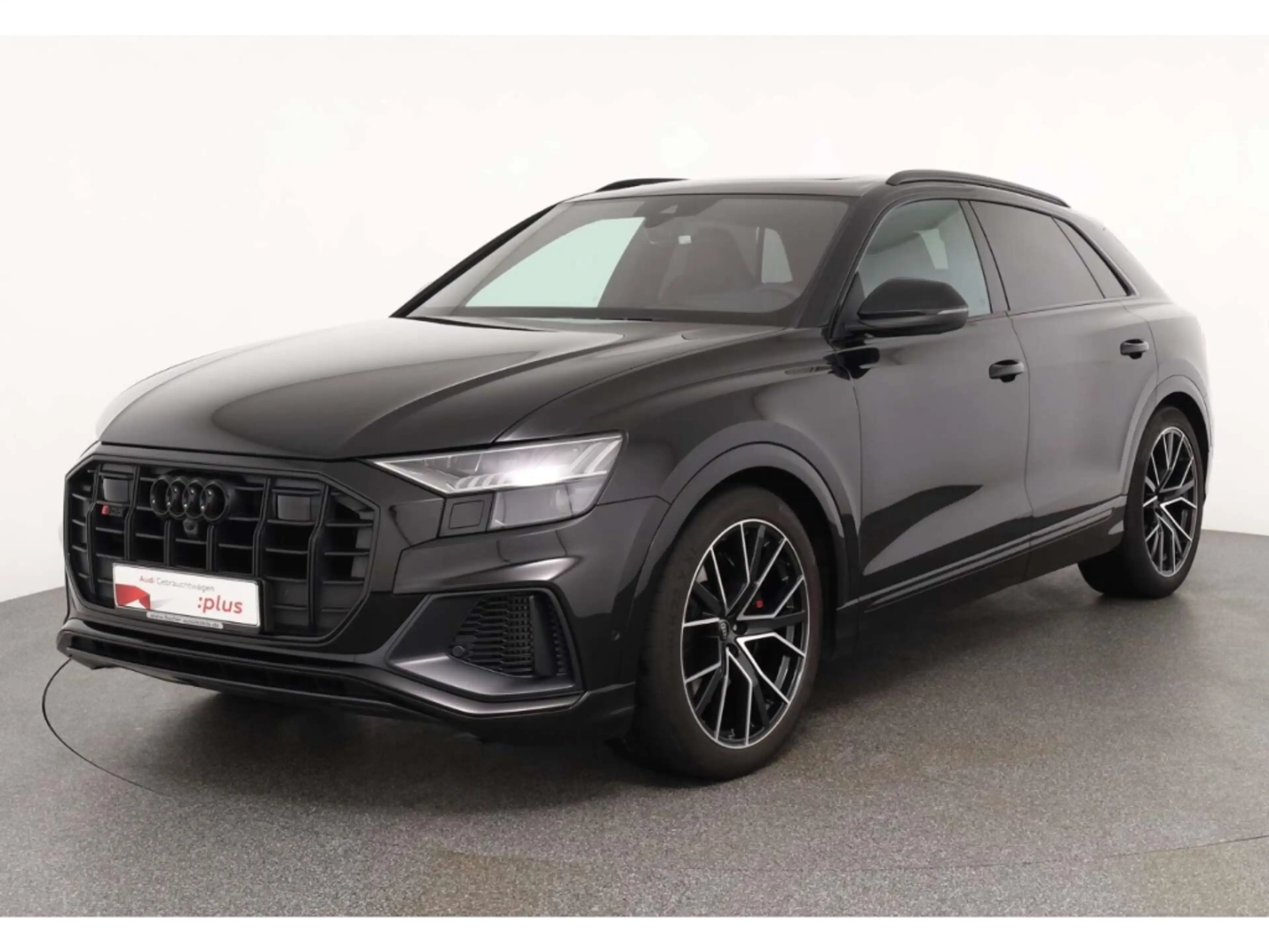 Audi SQ8 TFSI — photo 2