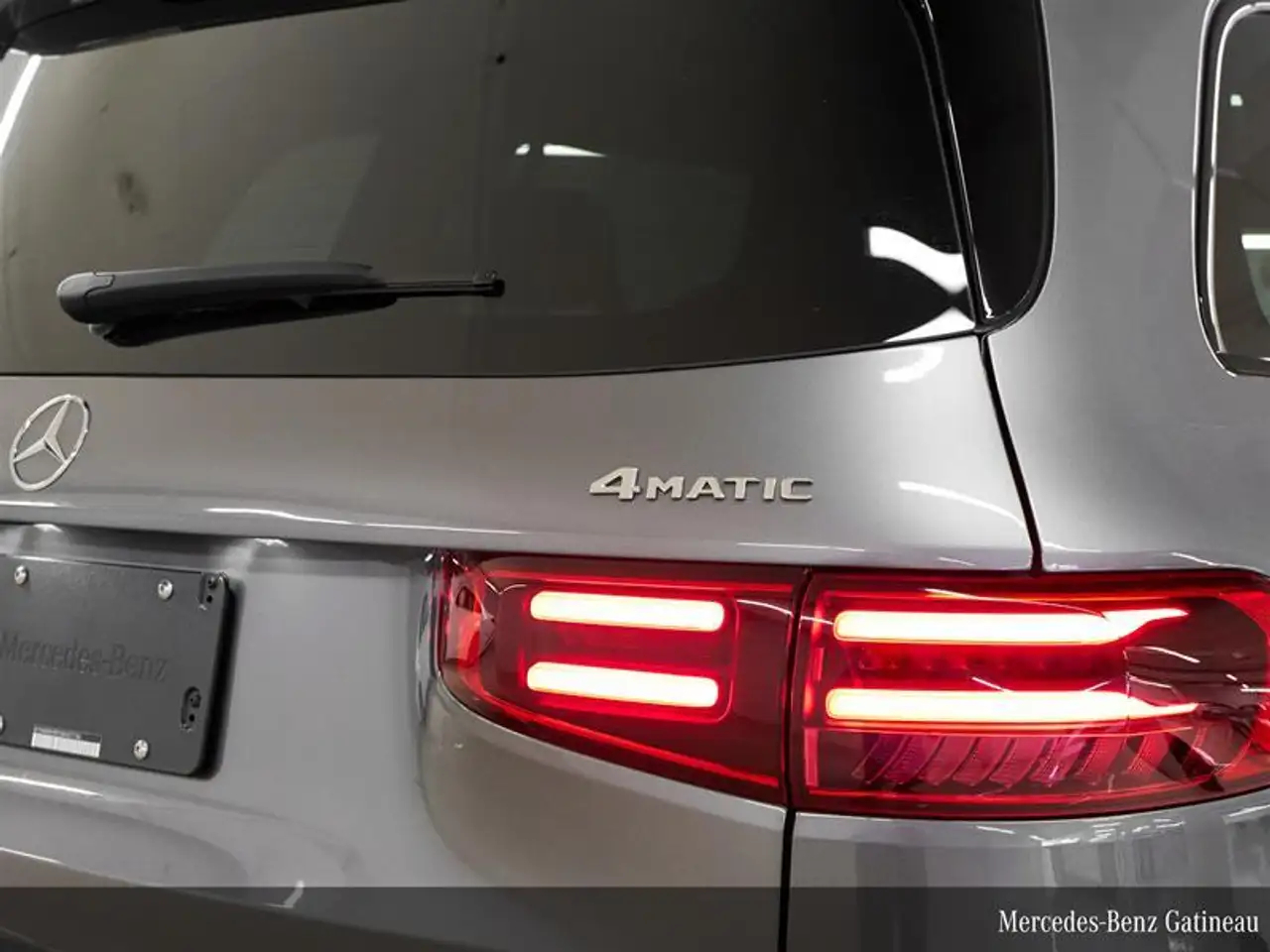 Mercedes-Benz GLB снимка Mercedes-Benz GLB