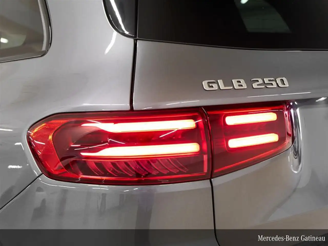 Mercedes-Benz GLB снимка Mercedes-Benz GLB