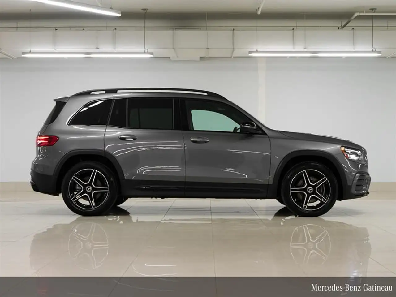 Mercedes-Benz GLB снимка Mercedes-Benz GLB