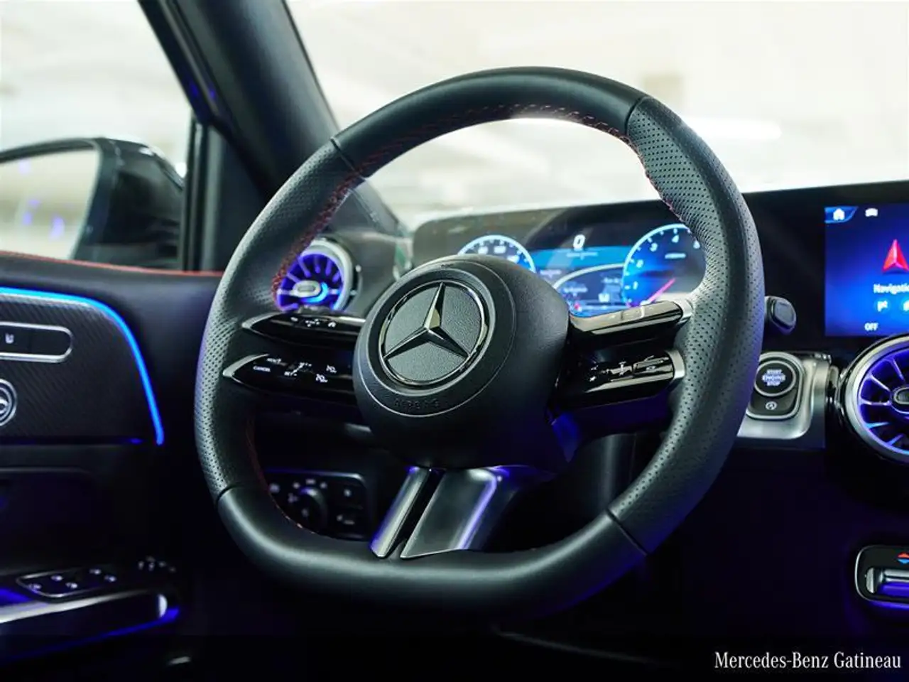 Mercedes-Benz GLB снимка Mercedes-Benz GLB