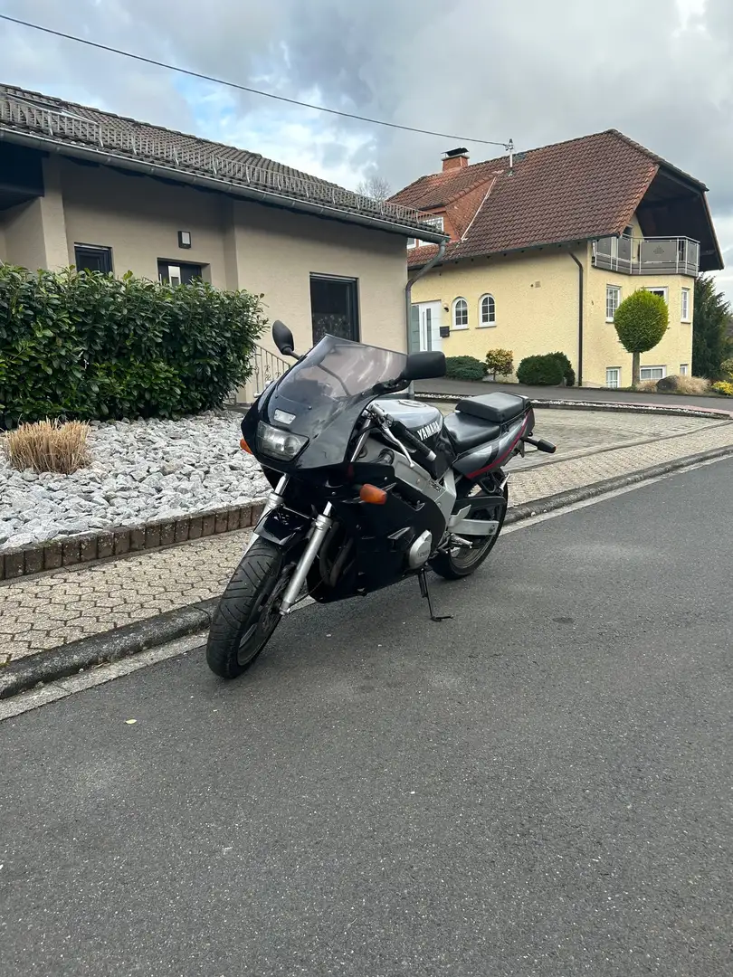 Yamaha FZR 600 Negru - 2