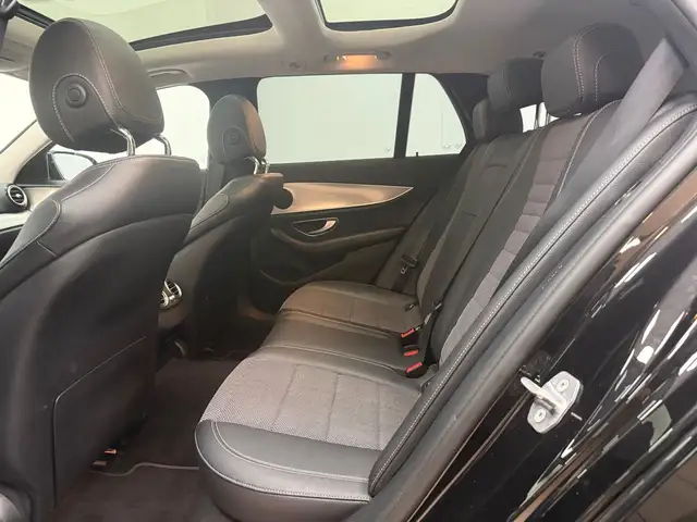 Mercedes-Benz E view 13