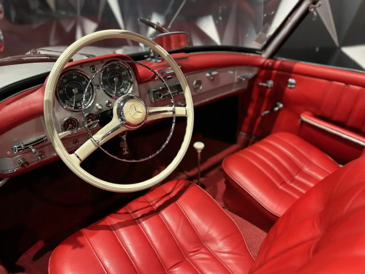 Mercedes-Benz 190 1.9 105 CH CABRIOLET, foto 12