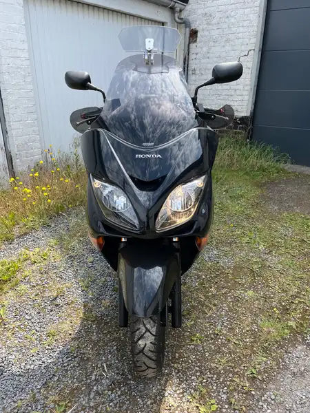 Honda Forza 300 - foto 4