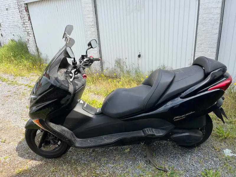 Honda Forza 300