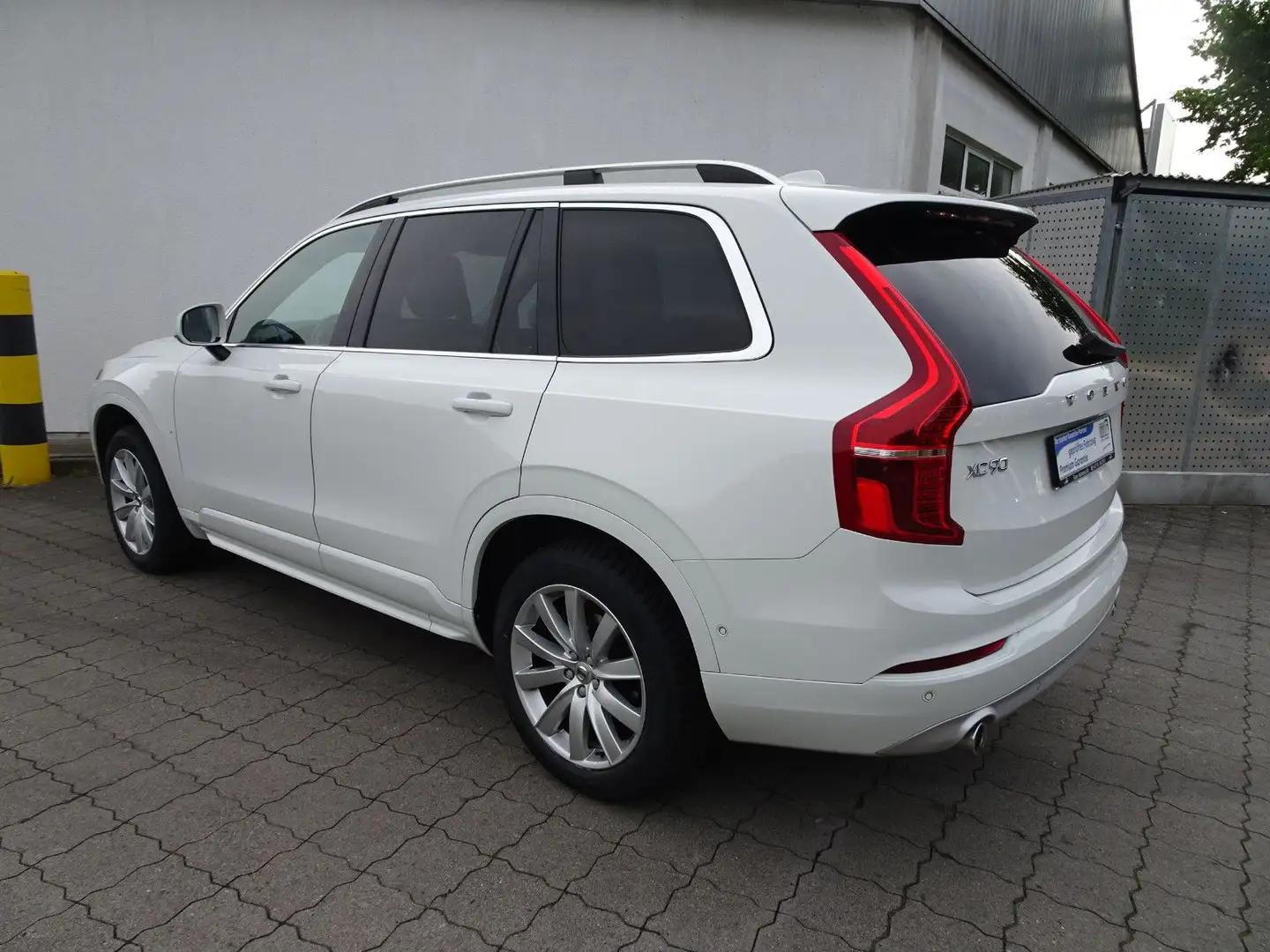 Volvo XC90 2.0 Inscription /Navi / Automatik Weiß - 2