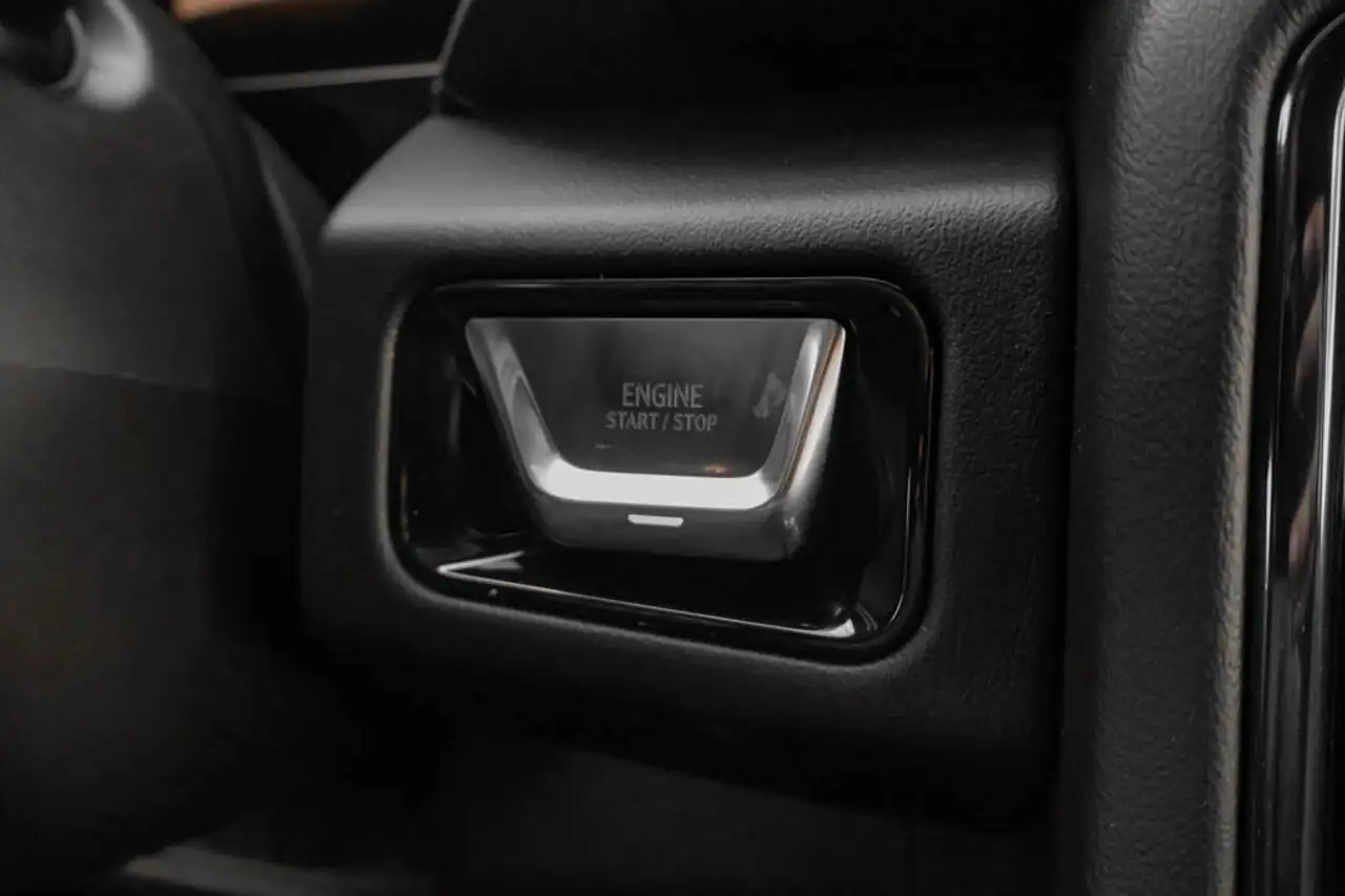 GMC Yukon снимка GMC Yukon