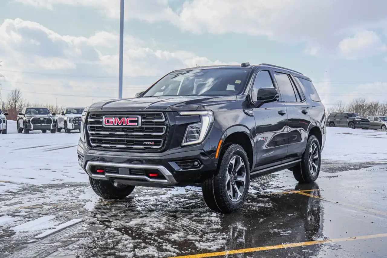 GMC Yukon снимка GMC Yukon