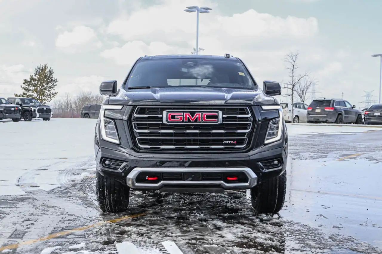 GMC Yukon снимка GMC Yukon