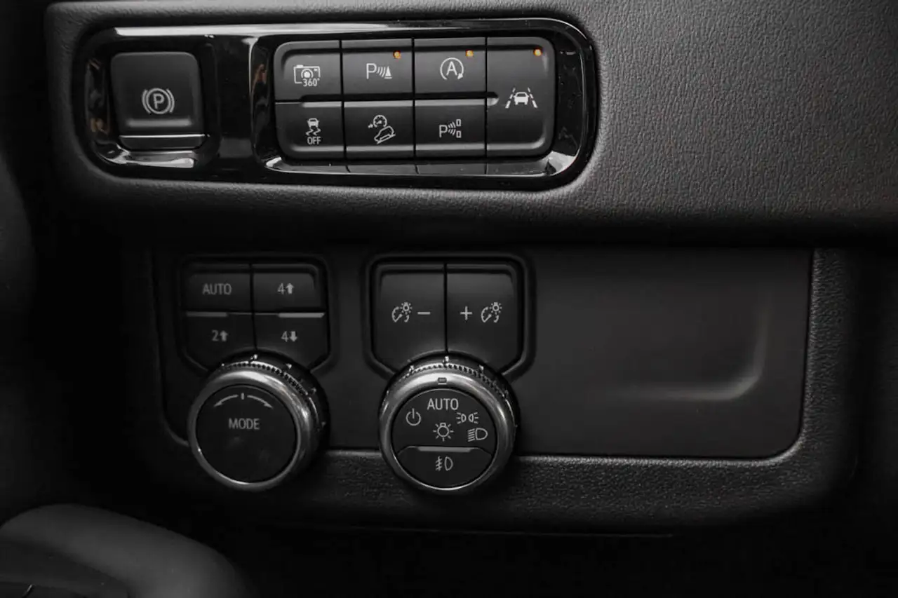 GMC Yukon снимка GMC Yukon